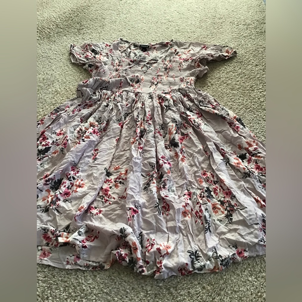 Torrid pink Floral smocked dress size00 - Picture 3 of 9